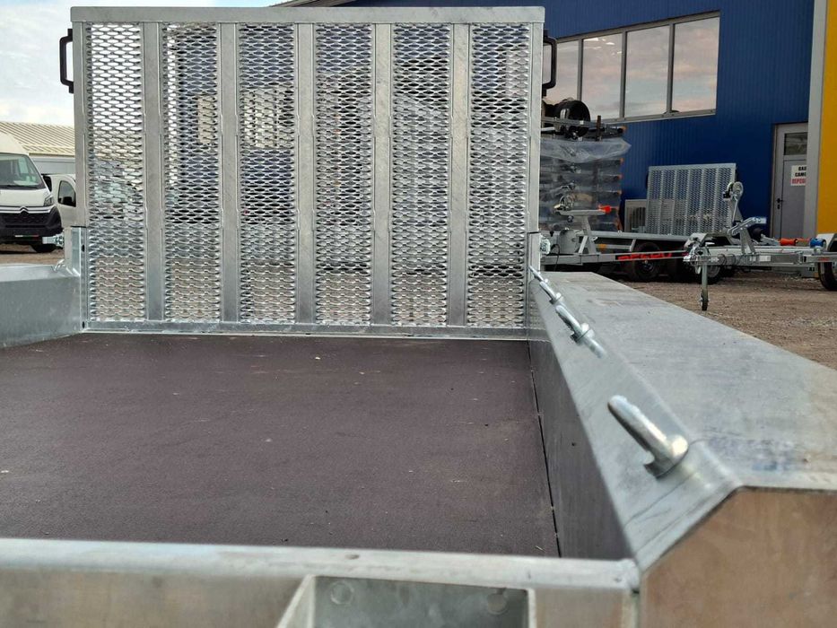 НОВО ремарке за строителна техника VLEMMIX MT400 3500kg