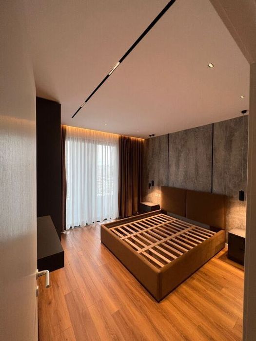 Продава се Двустаен апартамент в София, Манастирски ливади - 75 кв.м за 1013 €/кв.м - Снимка #2