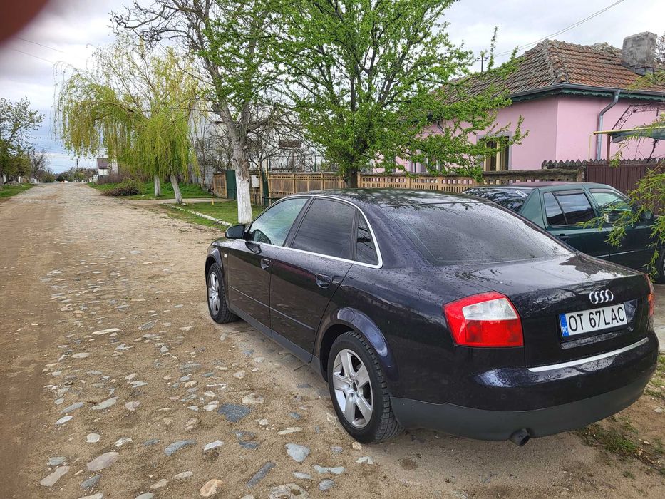 Audi A4B6 in stare impecabila multe piese schimbate
