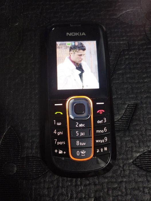 Assalom alekum Telefon Sotiladi Original Nokia 2600 klassik