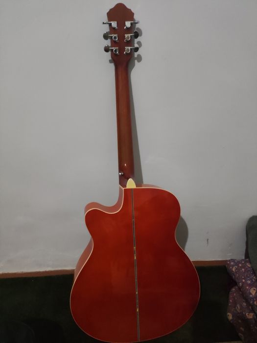 Гитара Caravan music сотилади
