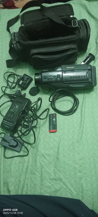 Видео камера сотилади