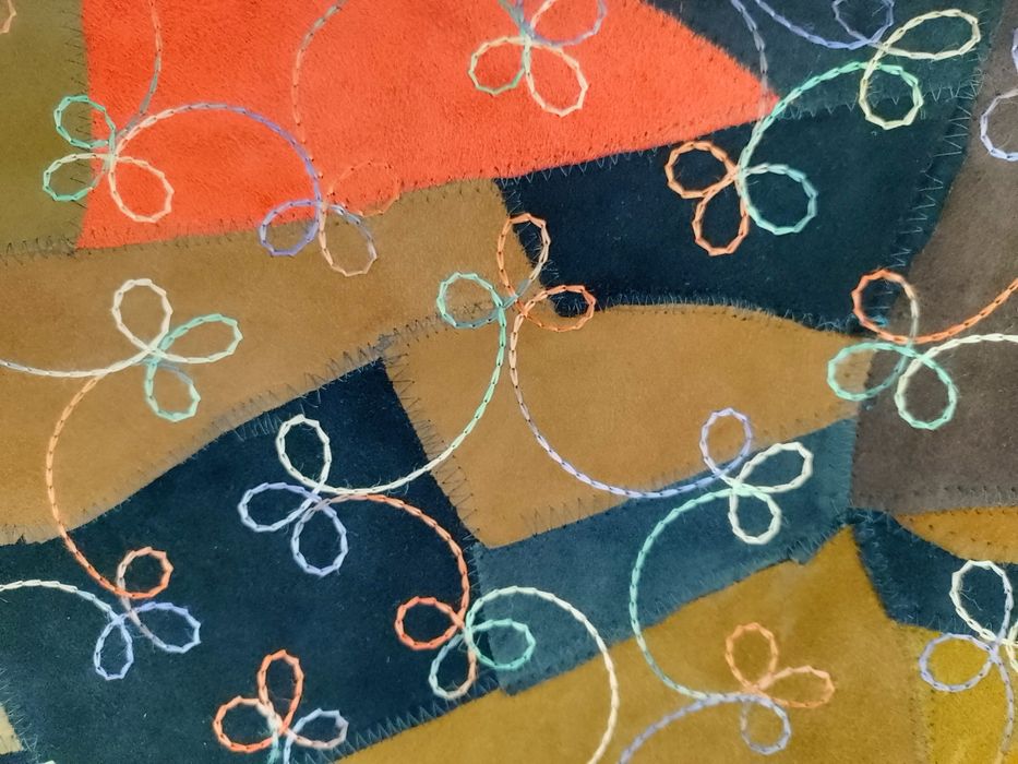 Кожен елек с декоративен шев