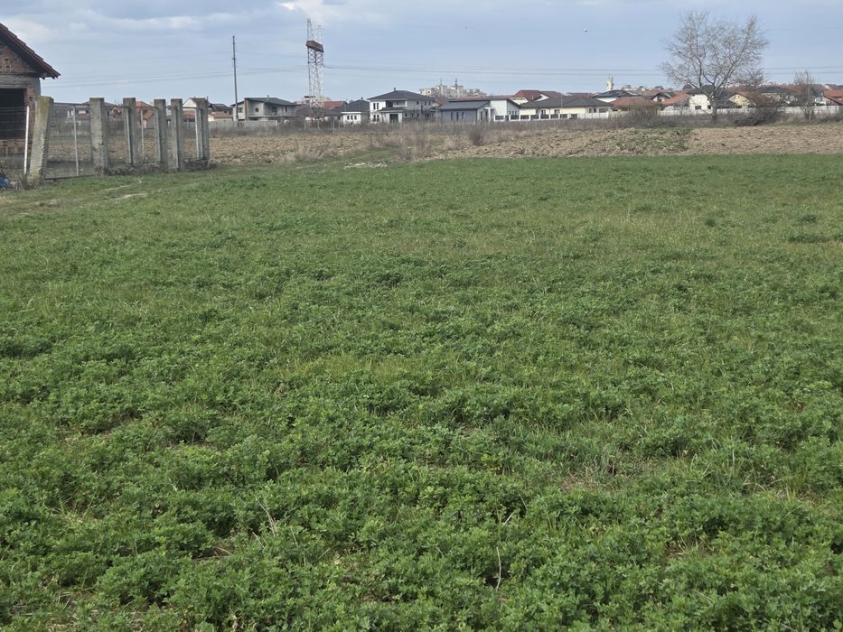 Vand teren extravilan la capatul strazii Aleco Russo in spate la noul CBA