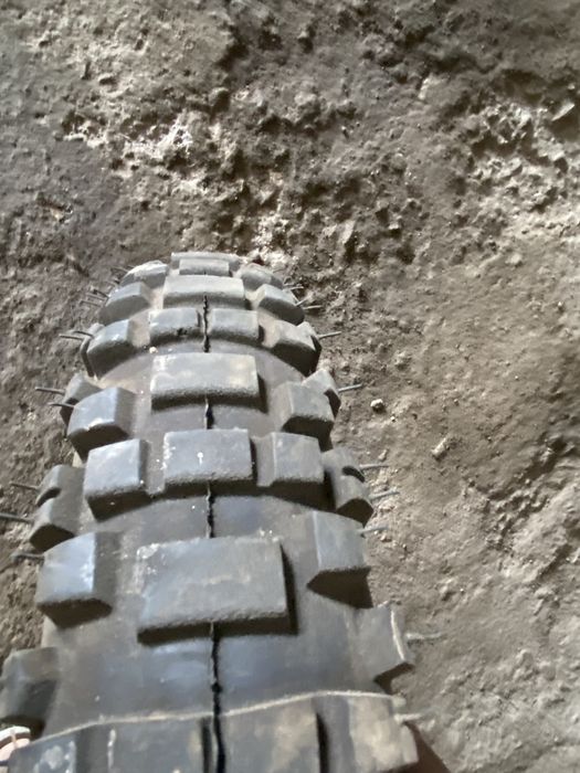 Диск на альфу задний с резиной 2.75-17