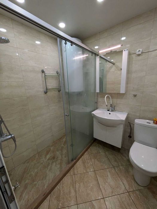 Продава се Тристаен апартамент в Бургас, Център - 156 кв.м за 1161 €/кв.м - Снимка #6