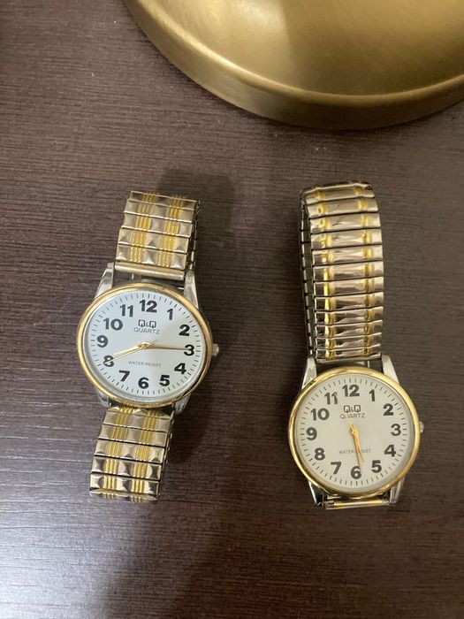 Продавам часовници