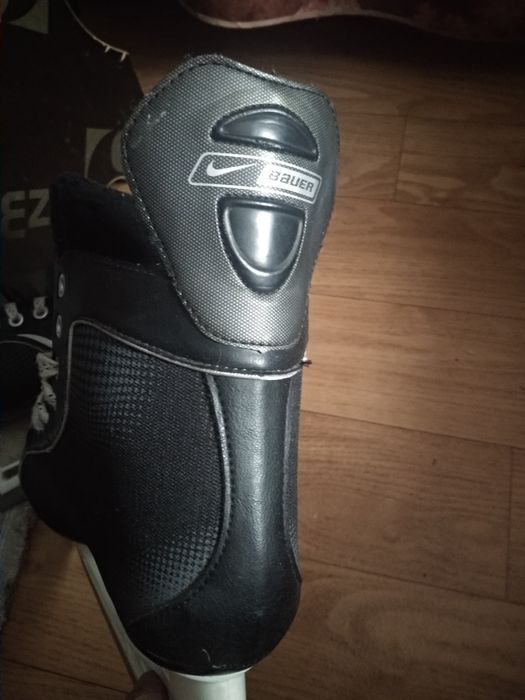 Коньки фирмы Nike Bauer