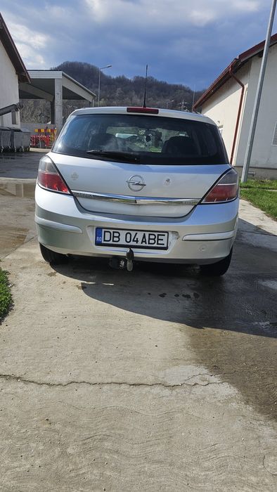 Vând Opel Astra H 1.3cdti