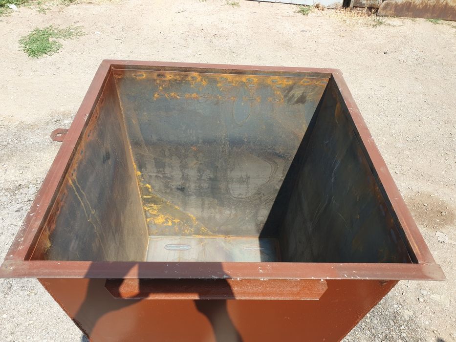 Продам новый мусорный бак