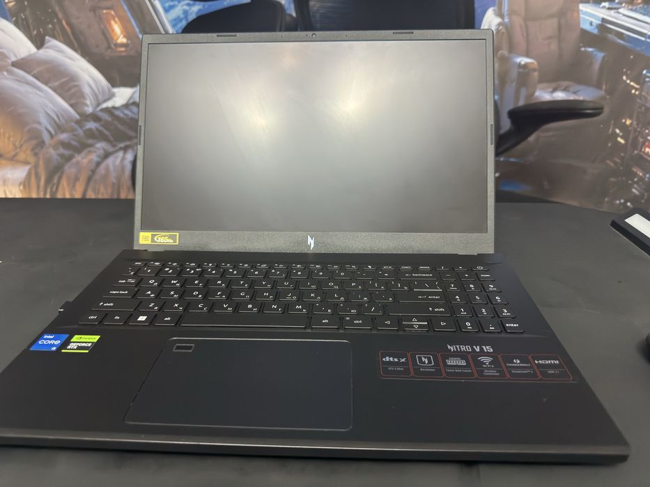 Nitro V15 igravoy notebook sotiladi