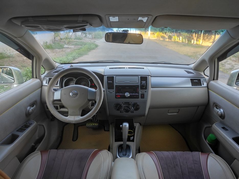 Nissan Tiida 1.6