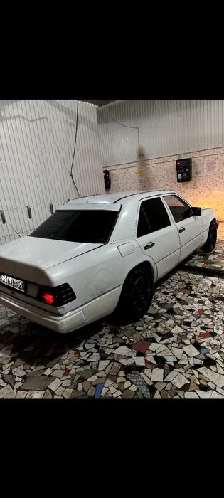 Продам или обменяю мерс 124