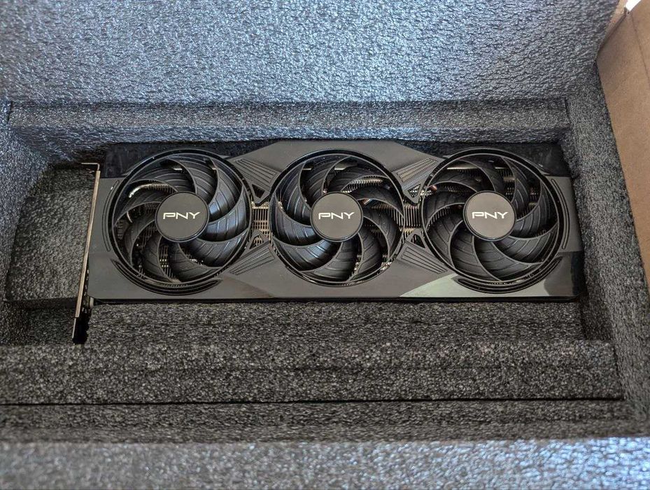 Видеокарта PNY RTX 5070 OC
