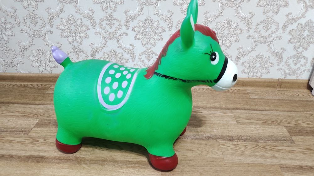 Продам ослика надувного