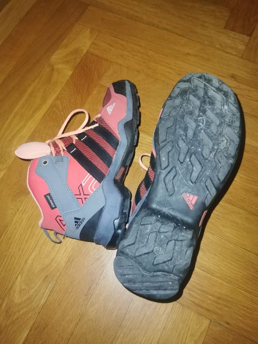 Детски зимни adidas AX2 MID CP K