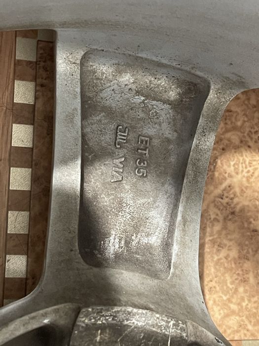 Продам легкосплавгые диски R16