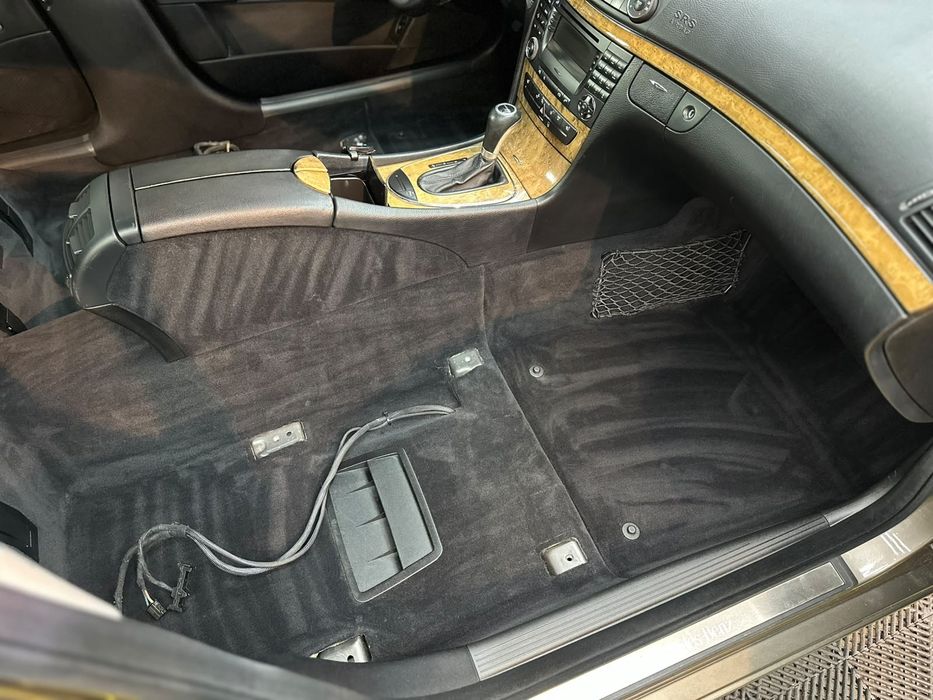 Mercedes W211 E220cdi Avantgarde Automat 2008