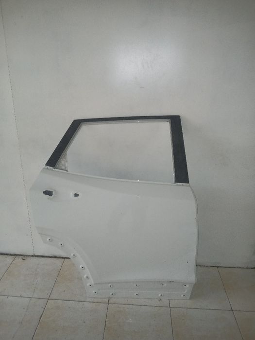 Traker эшик унг орка