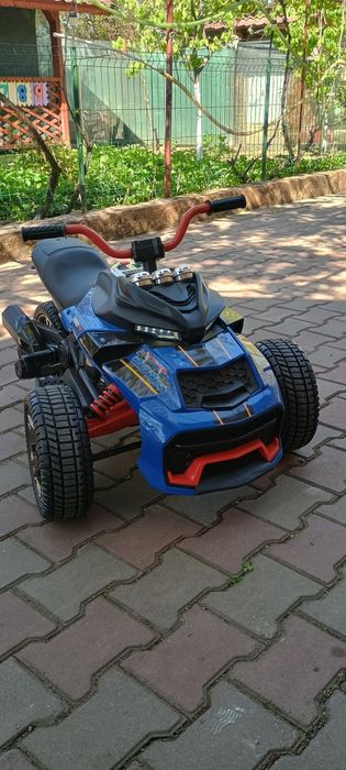 Triciclu electric