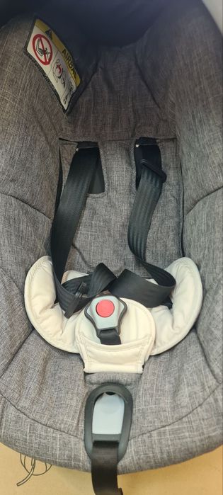 Stokke izi go besafe столче за кола и база изофикс