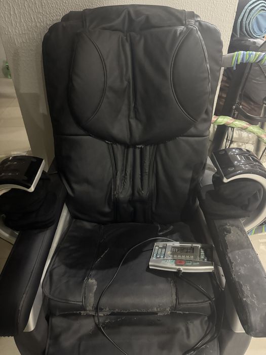 Массажерное кресло