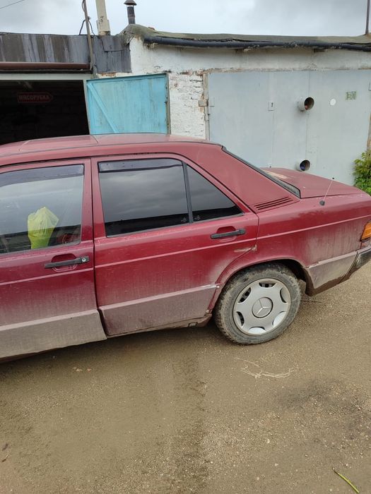 Продам Mercedes 190