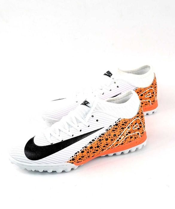 Sarakanoshka Nike New