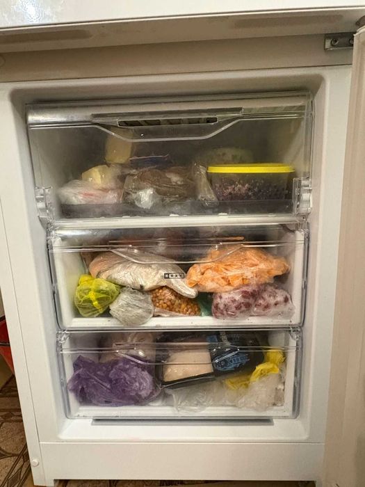 Продаю холодильник