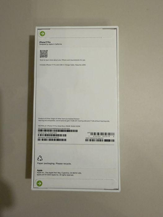 iPhone 17 Pro Silver/Deep Blue eSIM 256 GB [USA version]