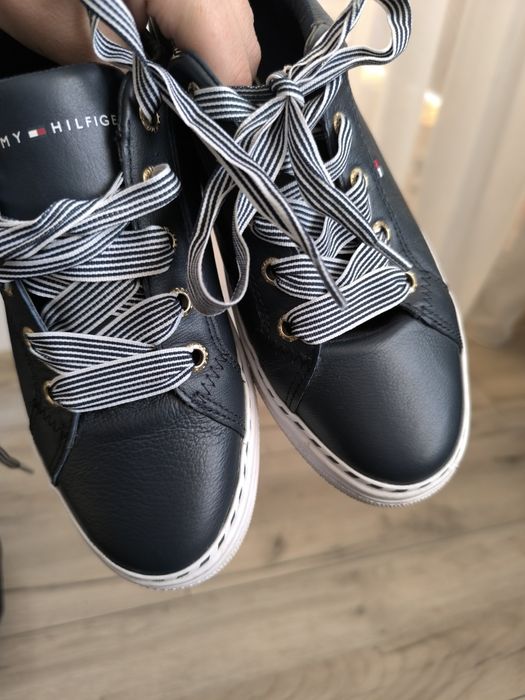 Adidasi Tommy Hilfiger 37 piele