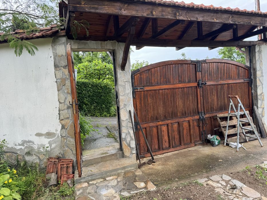 Къща във вилна зона Чеканица/Ботевград/ на 50км от София