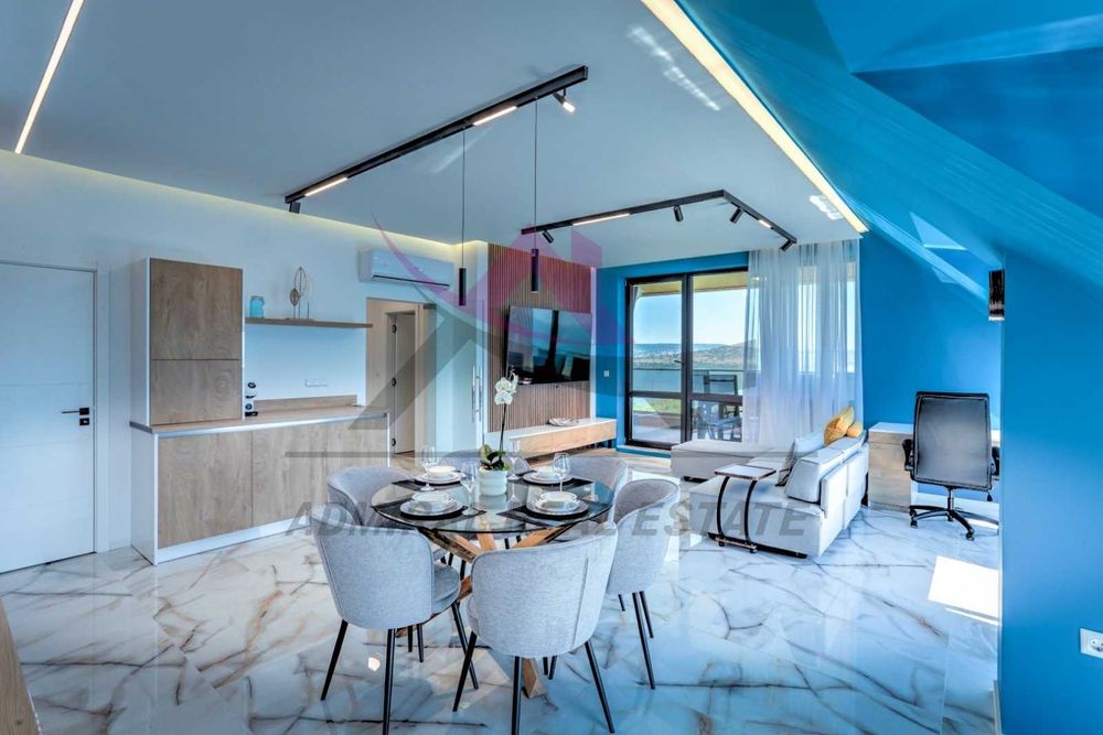 Дава се под наем Четиристаен апартамент в Варна, Галата - 140 кв.м за 2194.02 € - Снимка #1