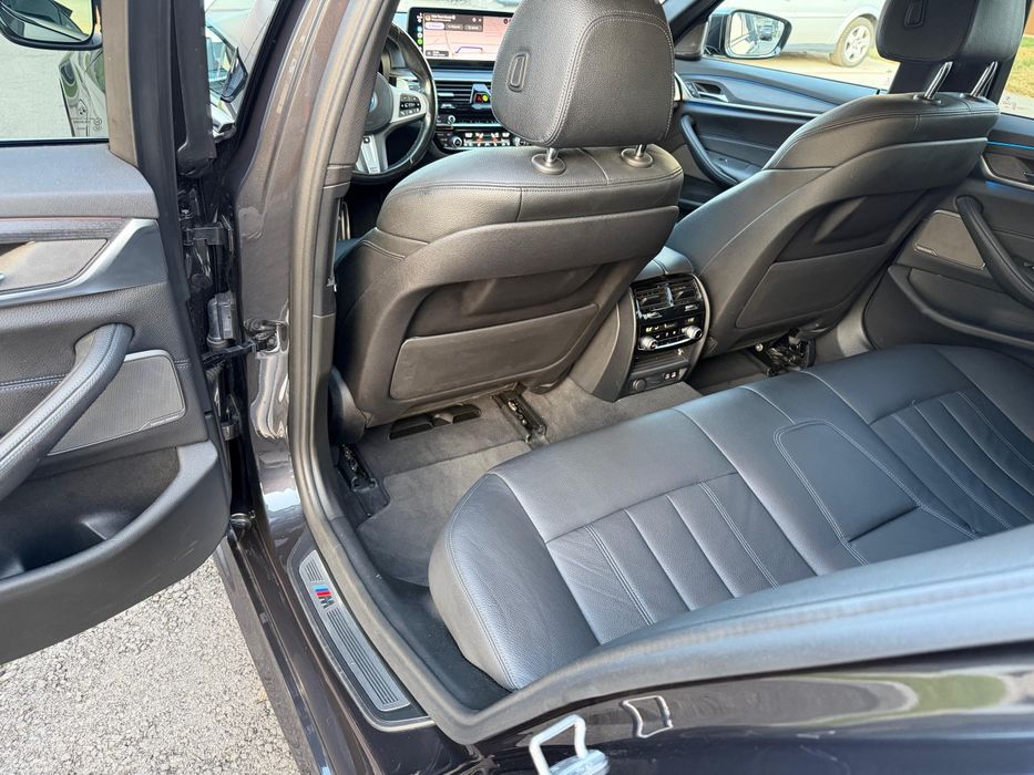 BMW Seria 5 530e Pachet M