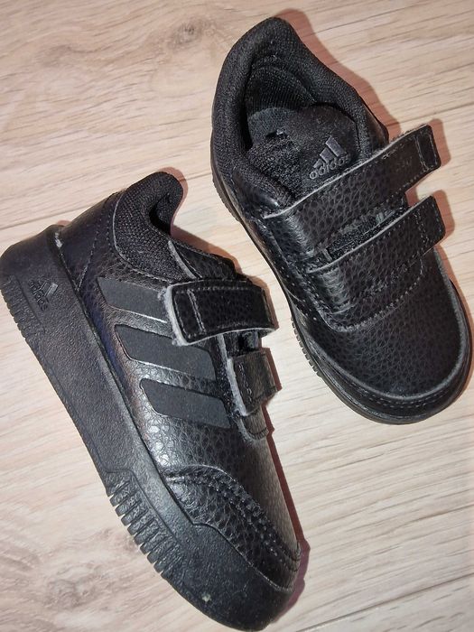 Нови Adidas детски обувки