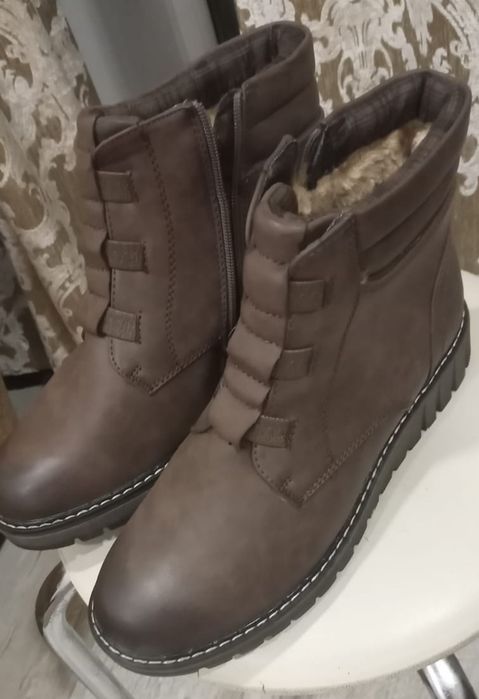 новые зимние женские ботинки