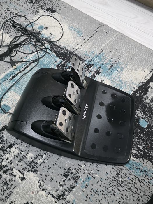 Volan LogiTech G29