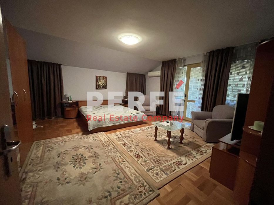 Продава се Къща в Бургас, Ветрен - 462 кв.м за 1200 €/кв.м - Снимка #1