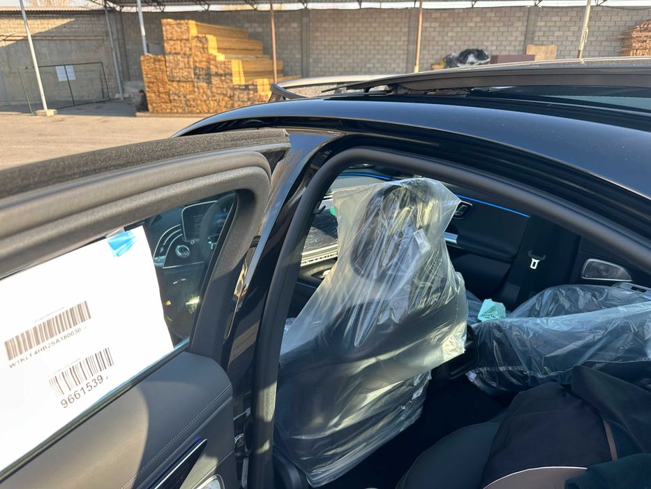 Продается Mercedes W214 E300 4Matic AMG-line 2025 год