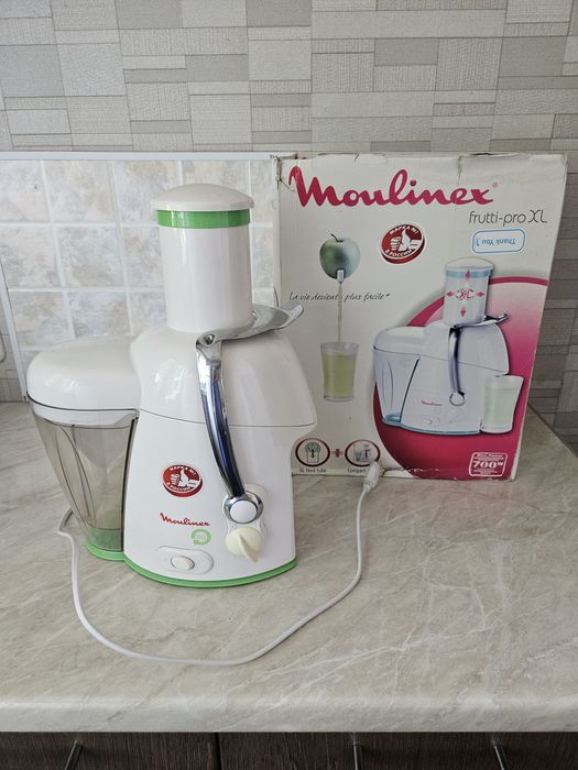 Продаю Соковыжималку Moulinex
