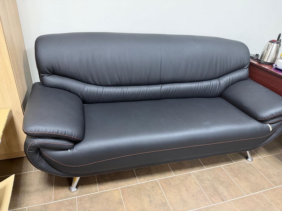 Срочно распродажа офисной мебели!