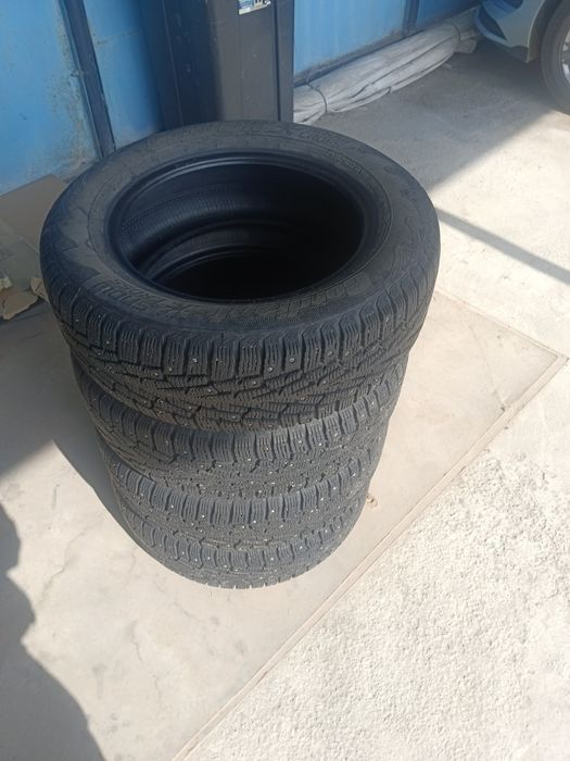 Шины  зимние ШИПОВАННЫЕ