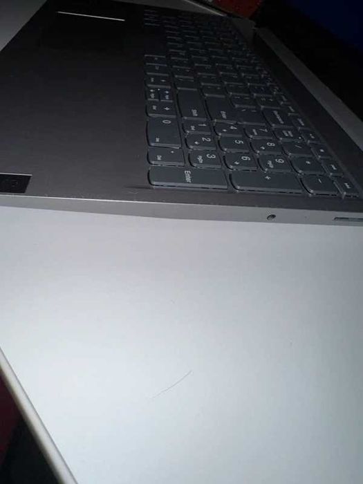 Laptop Lenovo Ideapad 3