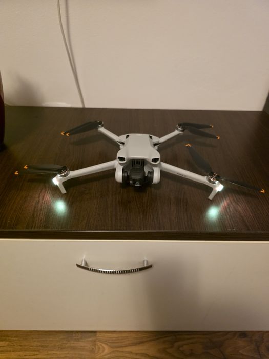 Drona DJI Mini 3