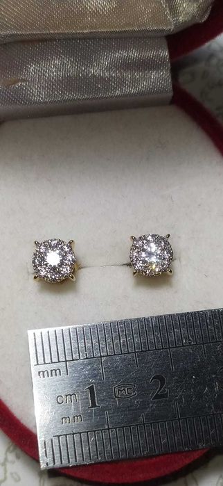 Золотые серьги пусеты