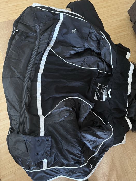 Комплект за зимни спортове ски гащеризон и яке