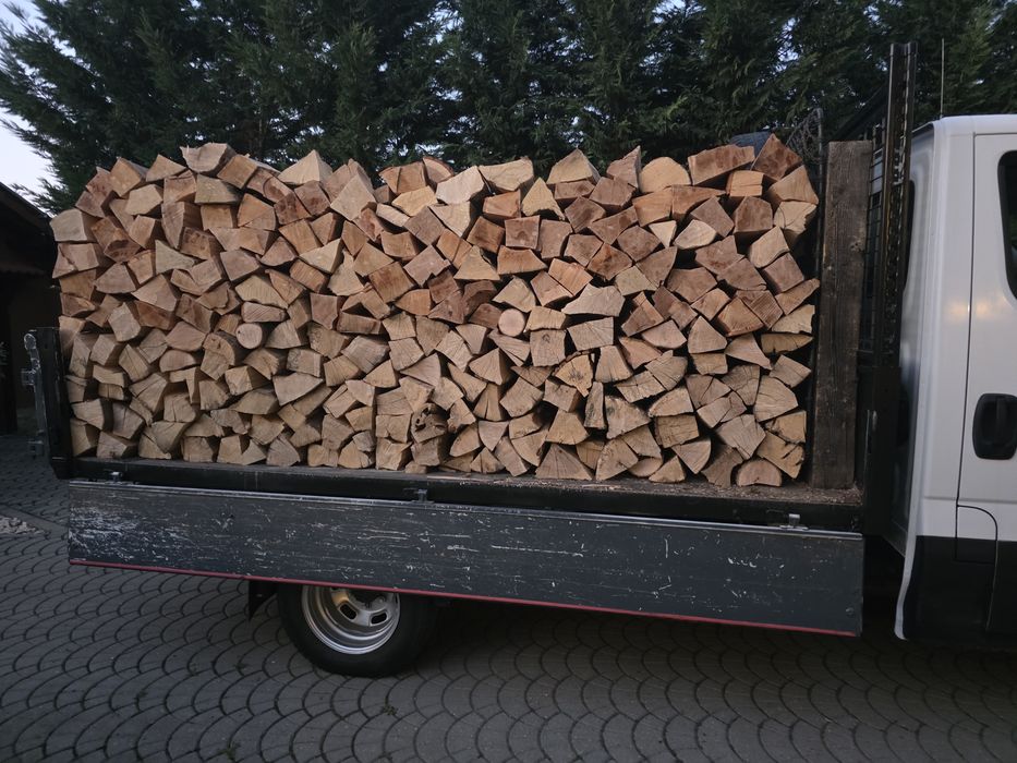 Ofertă! S.C.vinde lemn de foc tăiat si spart 350 lei/ metrul ster