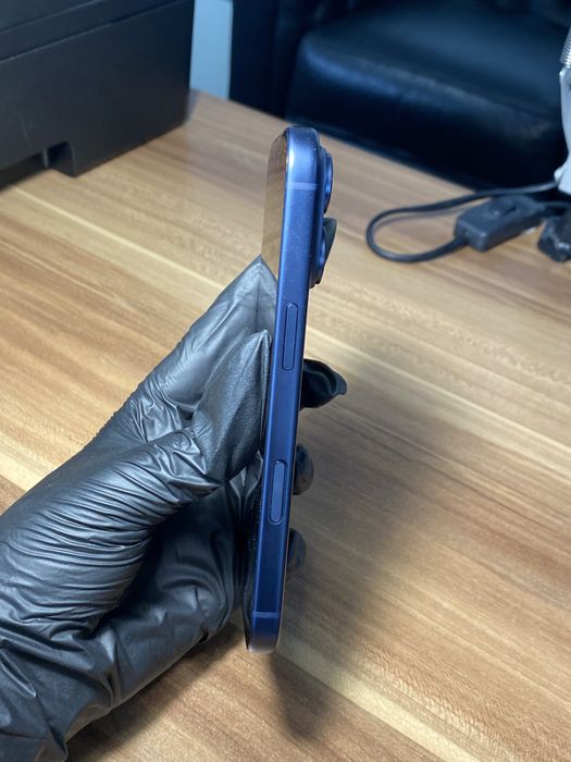 iPhone 17 Pro• 256 GB • Deep Blue