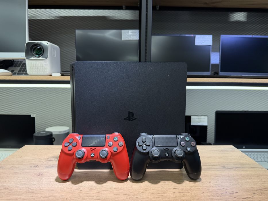 Sony PlayStation 4 Slim, 1 TB, 13.50 версия, 2 джойстика, 2286/А10