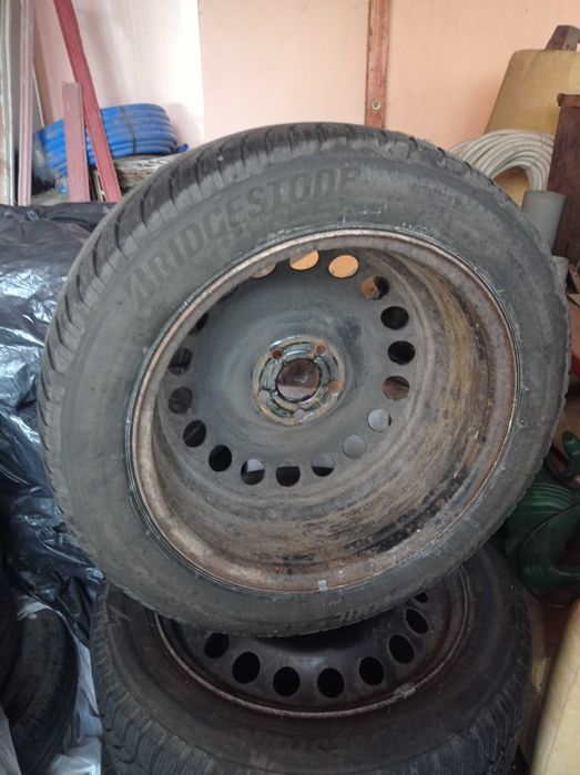 roti anvelope Brigestone Blizark MS 215 55 17R  dot 3521